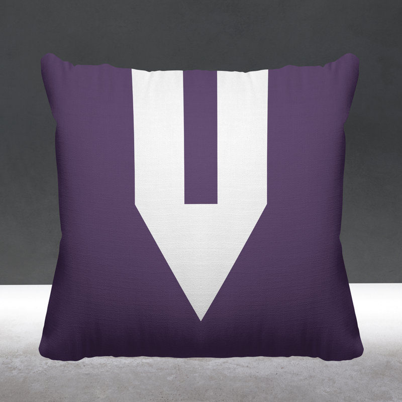 Coussin décoratif intérieur / extérieur en forme de V Sherman, L 17 po x H 17 po, Violet
