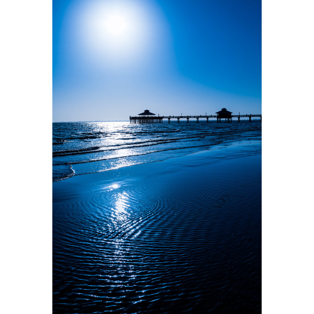 Beach Pier von Lightkey - Leinwandbild