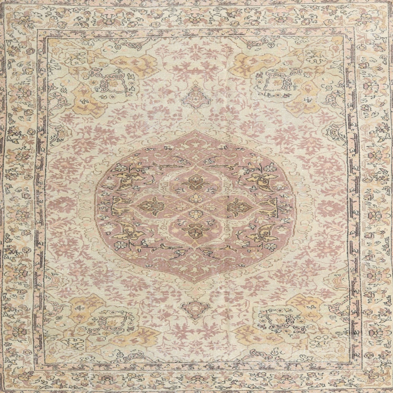 Oriental Indoor Rug, Round 4'