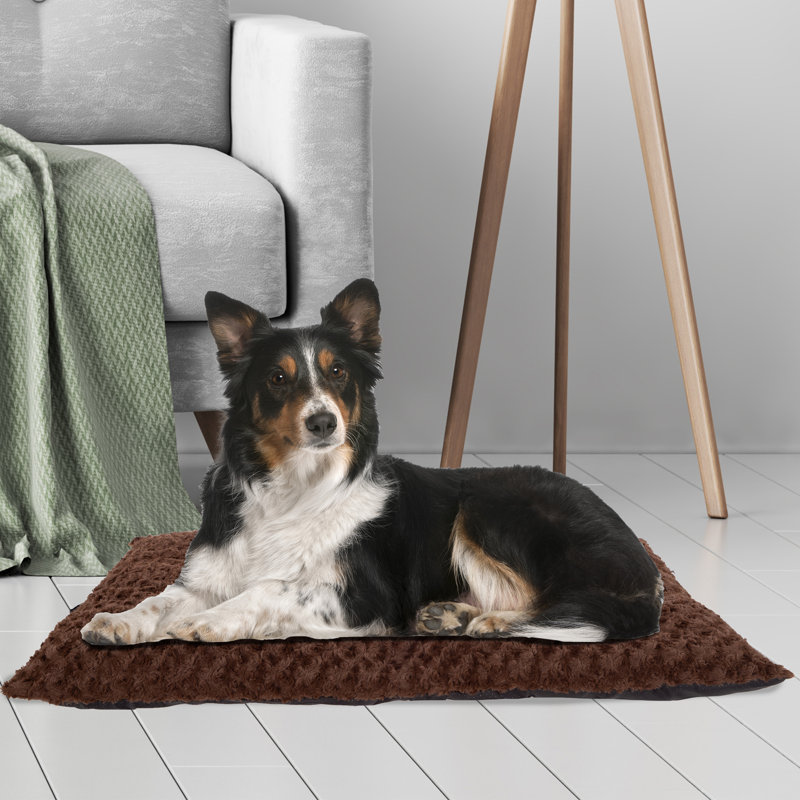  Lit pour chien en fausse fourrure PETMAker, Chocolat / Brun, Très grand (l 26 po x P 42 po x H 2,5 po)