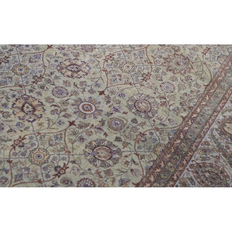 Tapis doré et ivoire de haute qualité noué à la main