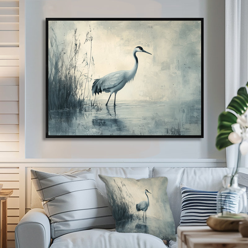 Crane dans un étang brumeux II - héron, art mural, H 12 po x l 20 po, Cadre flottant, Noir