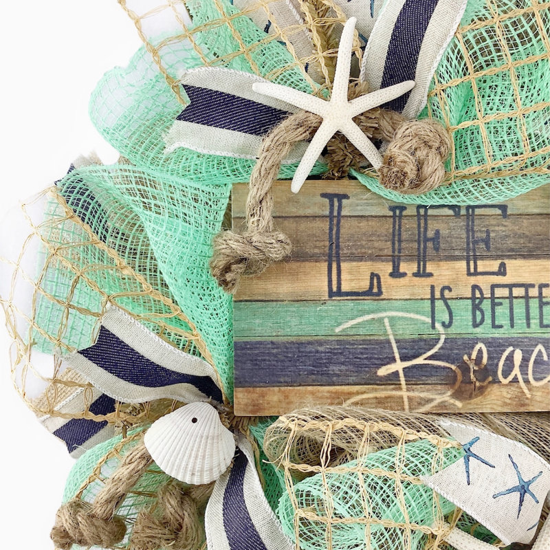 Couronne en maille 18 po Life Is Better at the Beach