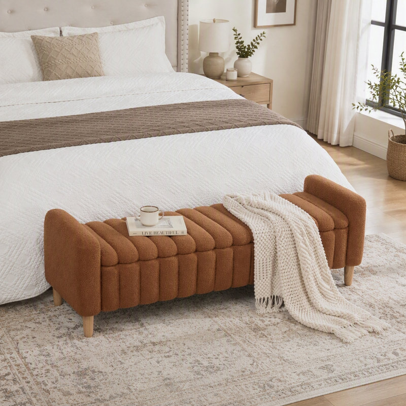 Banc de rangement capitonné Wave Channel avec tissu Teddy et pieds en bois massif, Caramel, Caramel