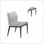 Chaises d'appoint en similicuir ivoire avec structure en métal noir, siège rembourré et design contemporain pour une salle à manger élégante