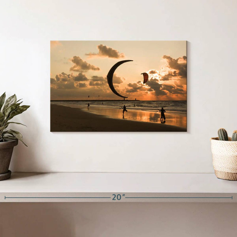 Kites surf au coucher du soleil, H 8 po x l 12 po
