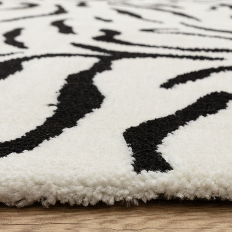 Alaisdair Tiger Animal Print Black/White Rug, Rectangle 160 x 230 cm
