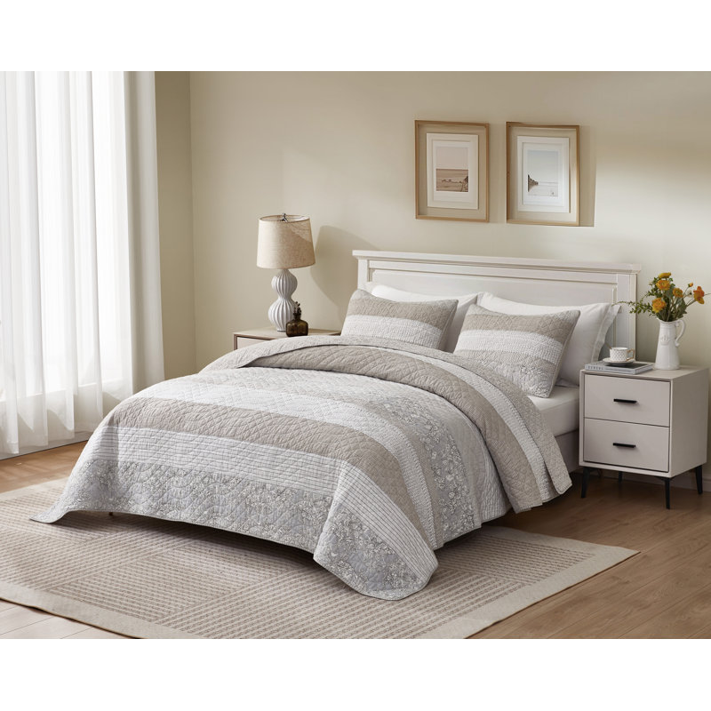Robyn Cotton Patchwork Reversible Quilt Set, Queen Quilt + 2 Standard Shams