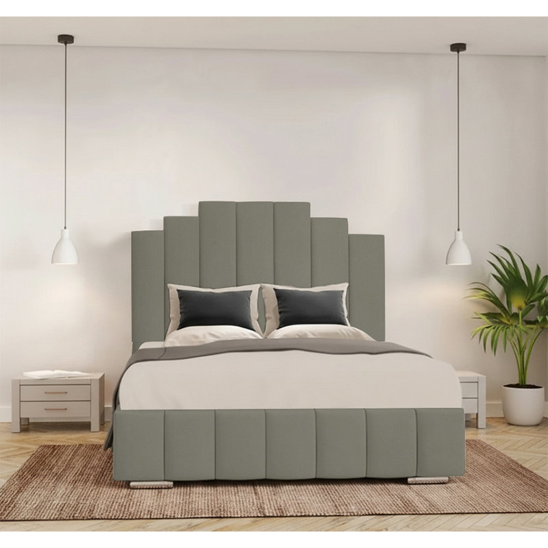 Chazlynn Upholstered Bed, King (5'), Asphalt