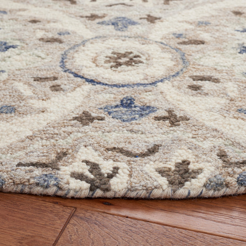 Hand Tufted Wool/Cotton Damask Rug in Gray/Beige, Round 5'