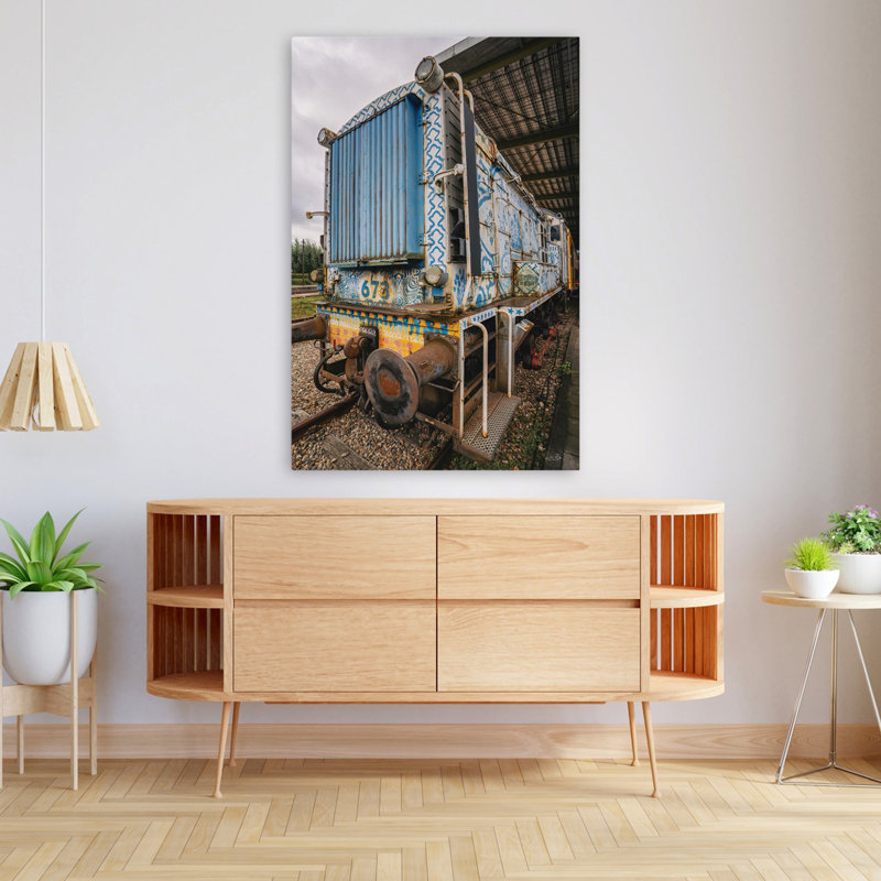 Railroad Car III - Photographie contemporaine, H 48 po x l 32 po
