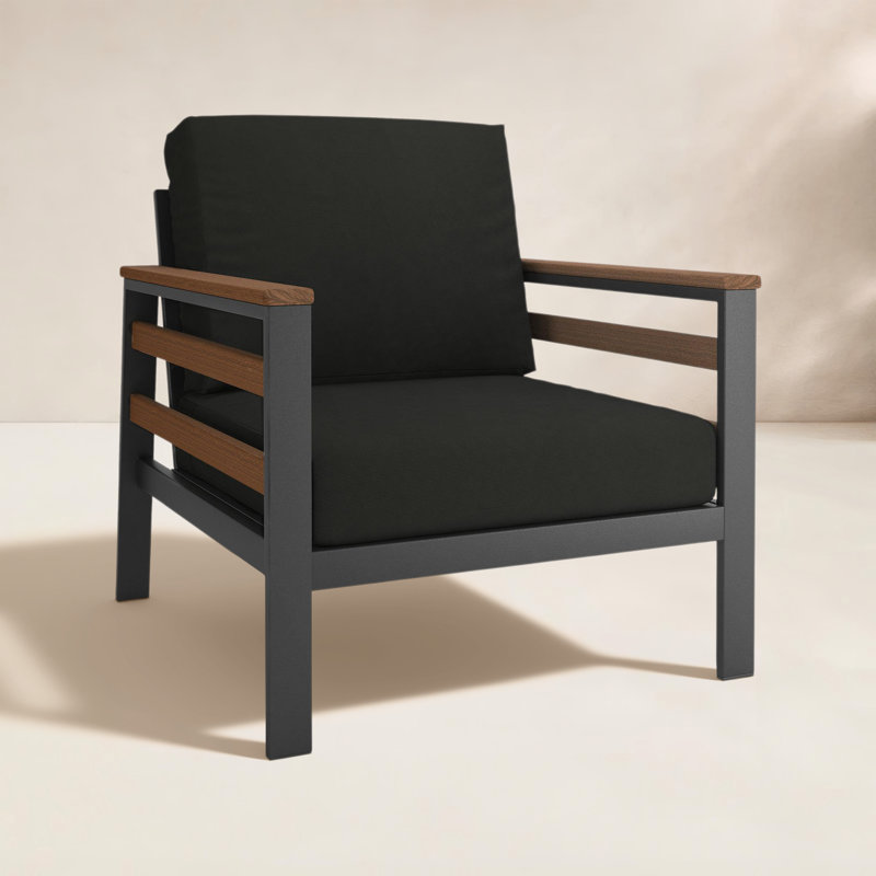 Chaise de patio avec coussins Sunbrella® Townsend, Toile Sunbrella® noir, Brun / gris foncé