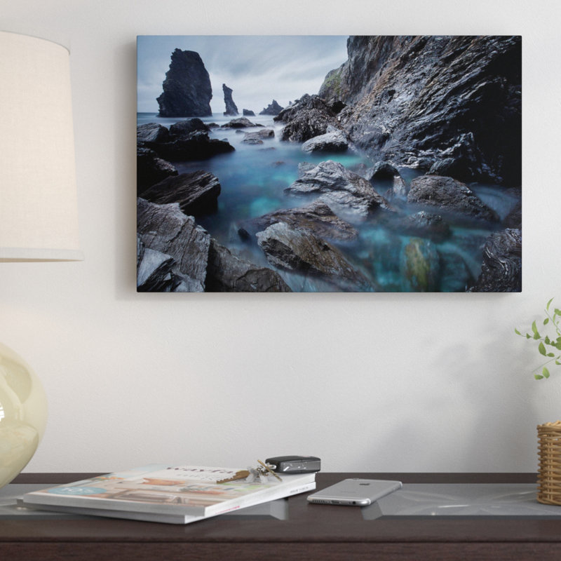 « turquoise i », impression horizontale sur toile tendue, Papier d'art encadré noir, Blanc, H 16 po x l 24 po x P 1 po