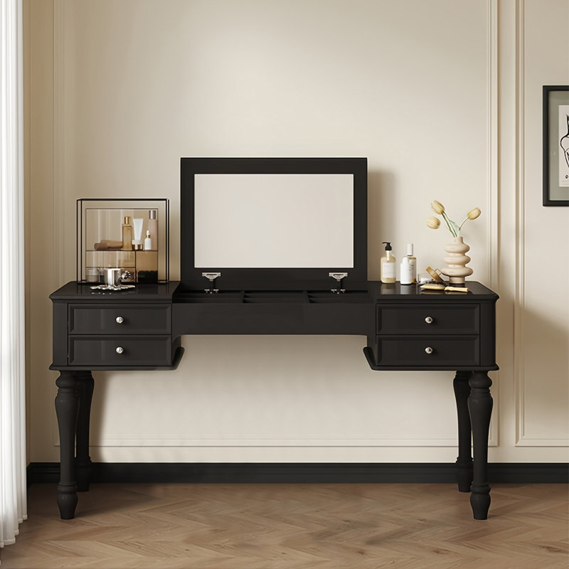 Vikie, Black