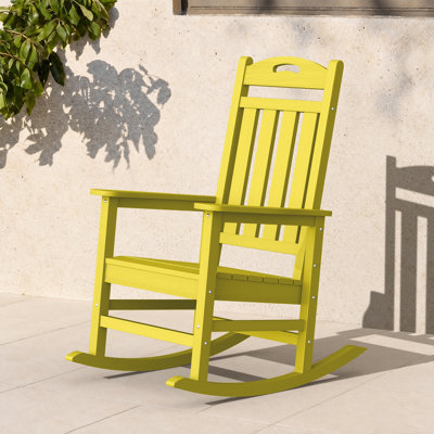 Chaise berçante d'extérieur en PEHD