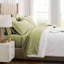 Ensemble de draps Southshore Basics de Southshore Fine Linens, couleur vert sauge, en microfibre doublement brossée 100 g/m², poches profondes de 40 cm, comprenant 1 drap-housse, 1 drap plat et 4 taies d'oreiller, format Queen-1400835399-1400835402