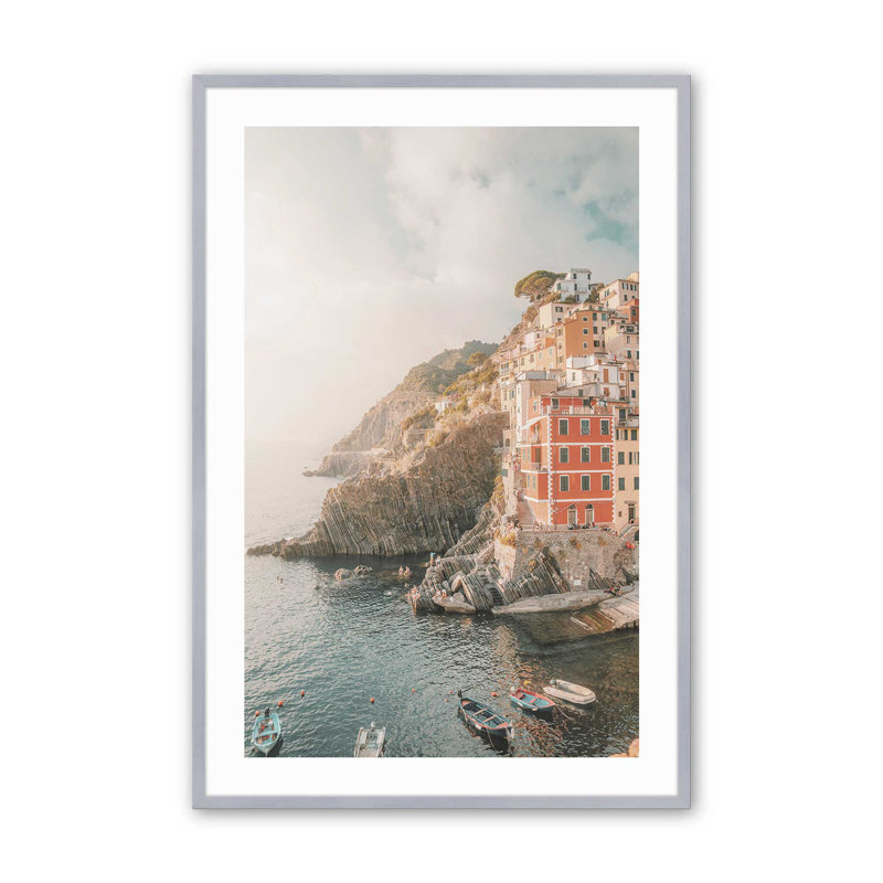 Village par les falaises I, impression roulée, Cadre simple en chrome poli poli, H 15,25 po x l 12,25 po x P 1,25 po