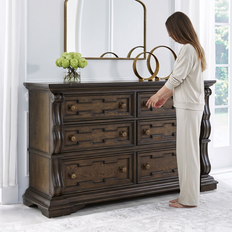 Aarunya 71.5'' W 6 - Drawer Dresser