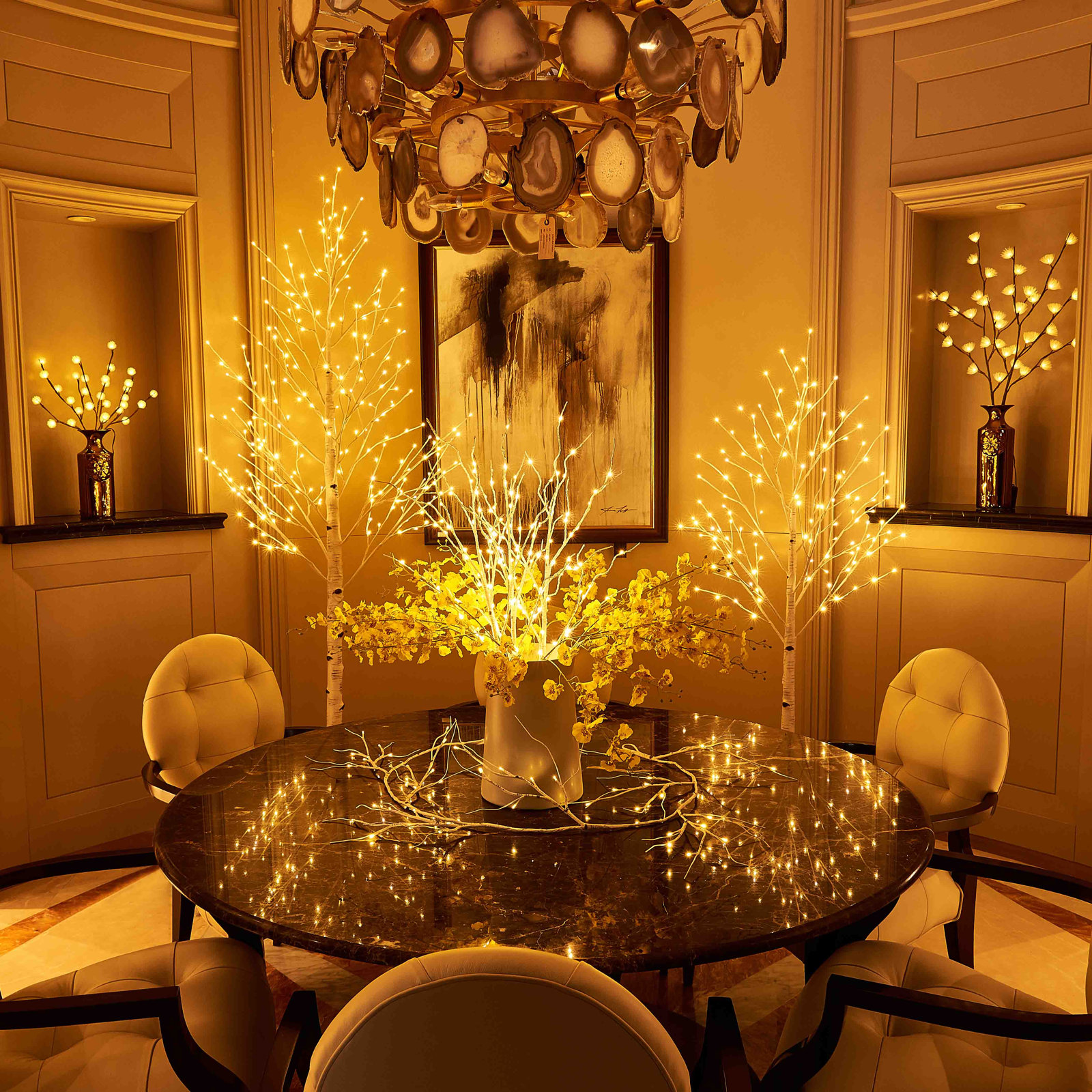 32" Lighted Tree Decor