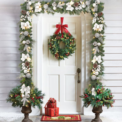 Jakyah 72'' in. Lighted Faux Mixed Assortment, Holly, Berry Garland