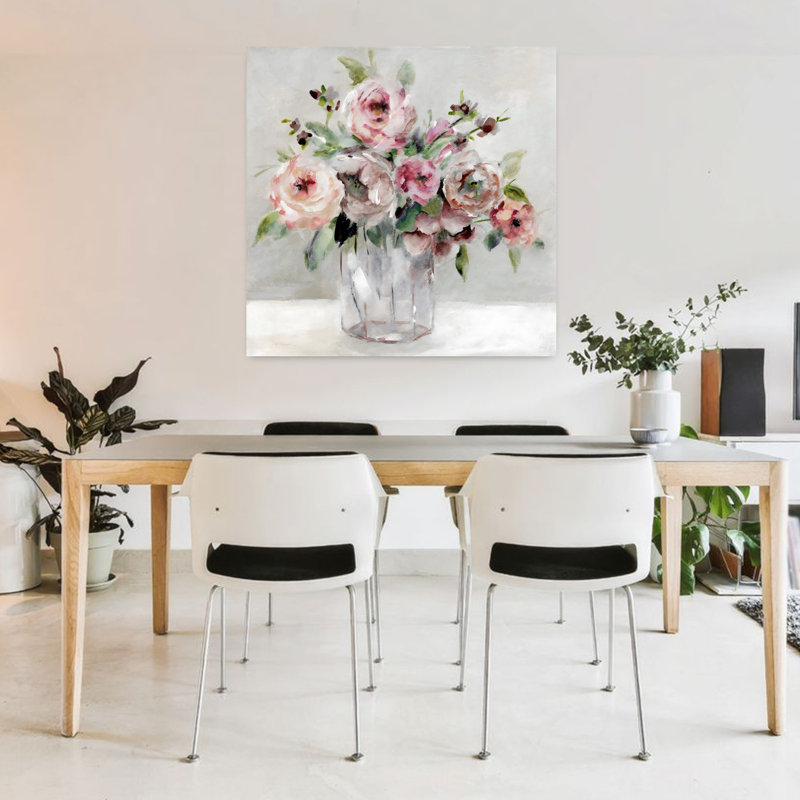 «Blush Blossoms», art floral délicat et contemporain, H 36 po x l 36 po