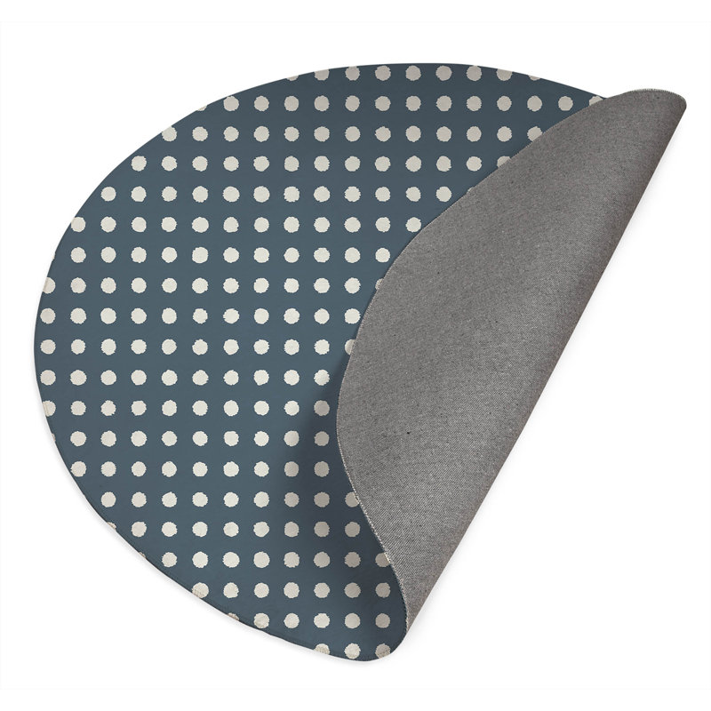 Dot Locked Non-Slip Outdoor Rug, Round 5'