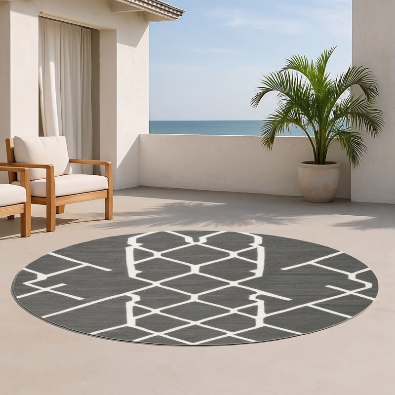 Trellis Gray Indoor and Outdoor Area Rug, Round 5'