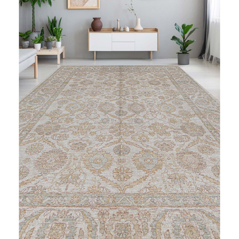 Sultanabad Wool Oriental Area Rug in Janes Gray/Yellow