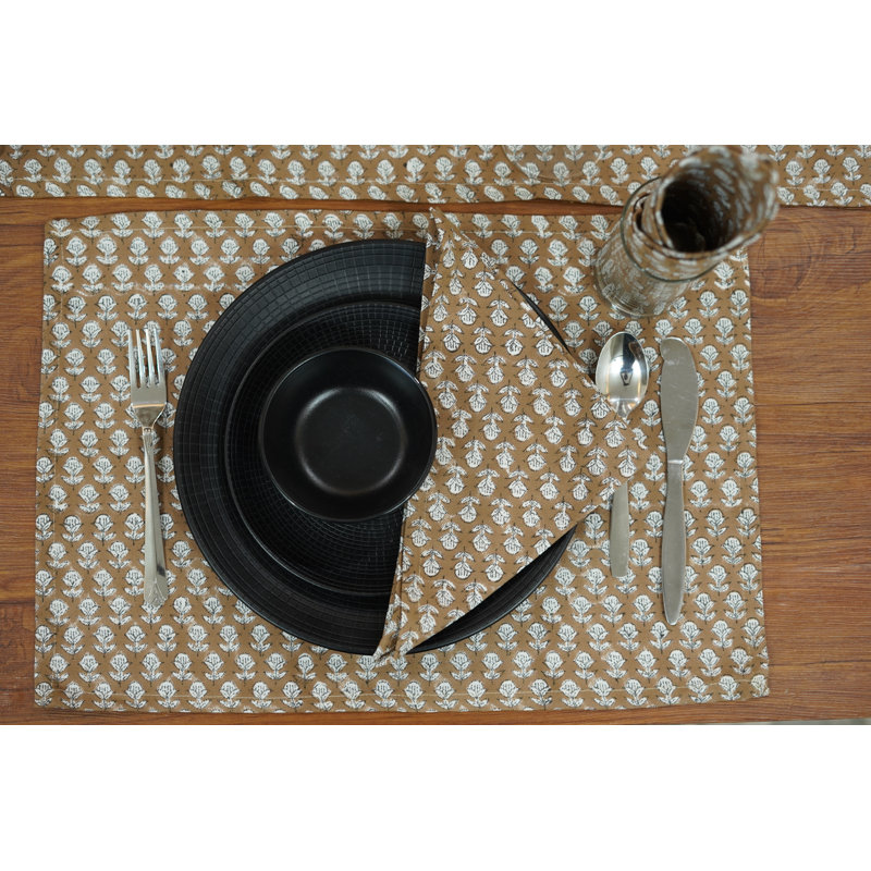 Tapis de salle à manger 13 po x 19 po - Protégez votre table avec élégance et fonctionnalité, Tarangini, brun