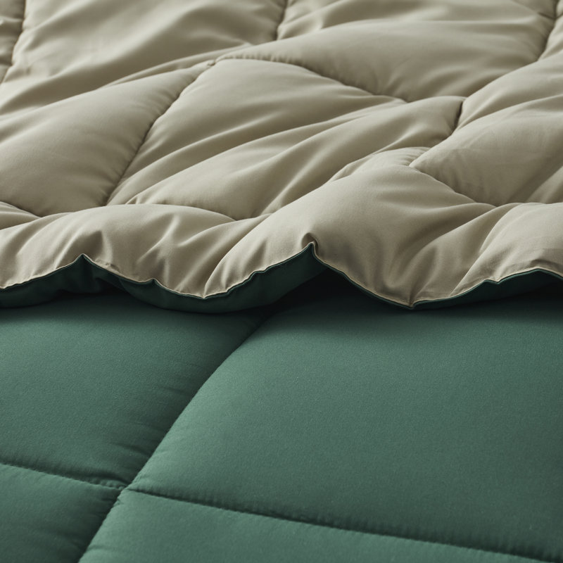 Édredon en duvet synthétique toutes saisons Nestl, Édredon double + 2 taies décoratives standards, Vert chasse / Sauge