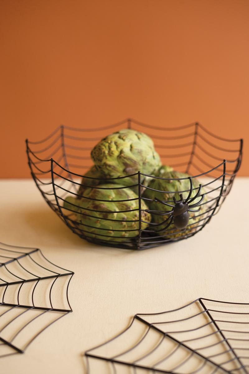 HALLOWEEN BOWL WITH SPIDER