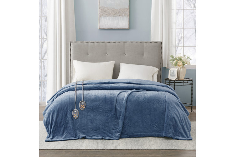 Top Plush King Blankets & Throws