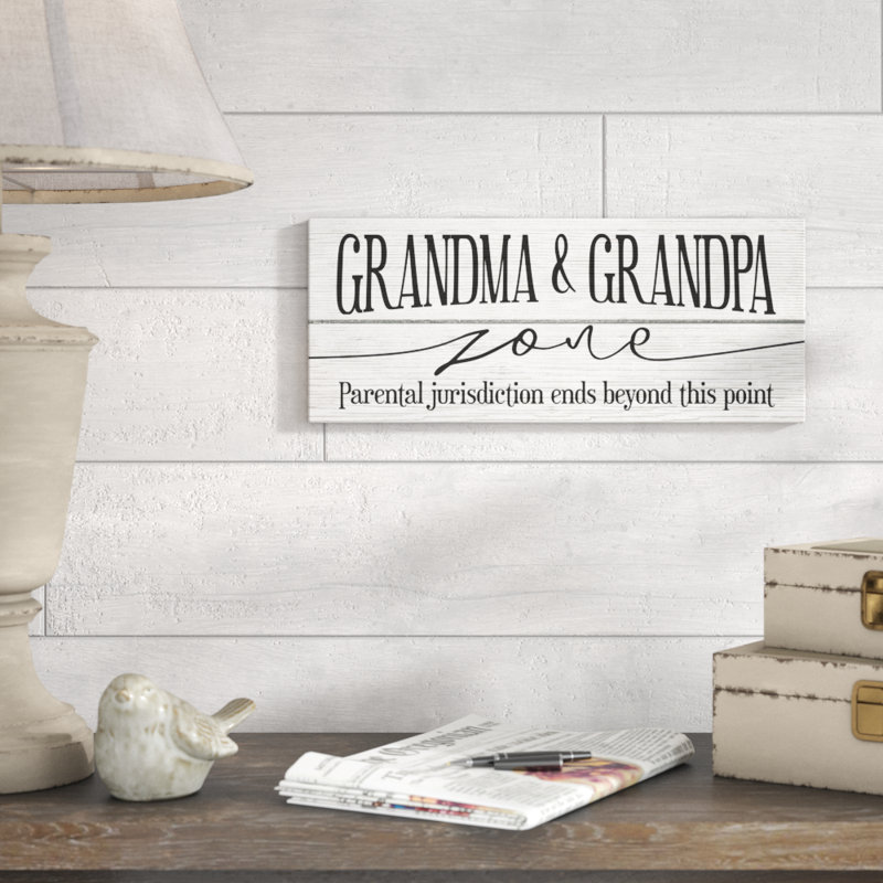 «Grandma and Grandpa Zone Funny Family», impression, Plaque en bois, H 7 po x l 17 po x P 0,5 po
