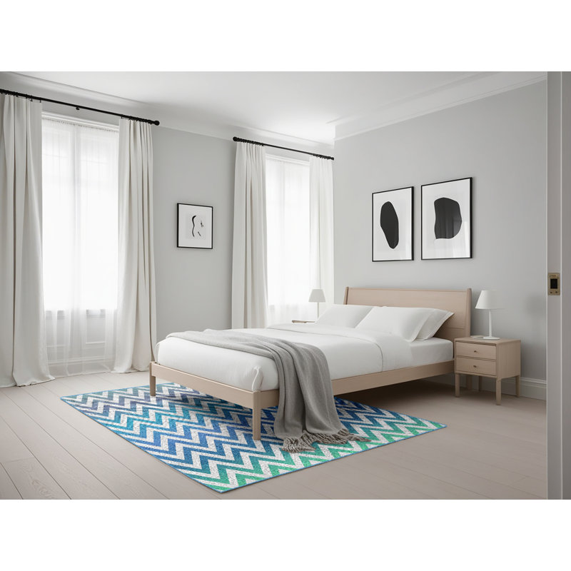 Hoye Chevron Indoor Rug, Rectangle 5' x 7'
