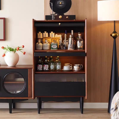 Armoire d'appoint contrastante noire et brune
