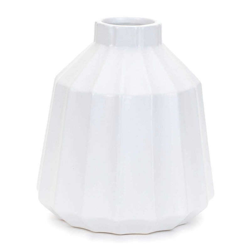 Vase en céramique nervurée, H 8,5 po x l 7,75 po x P 7,75 po