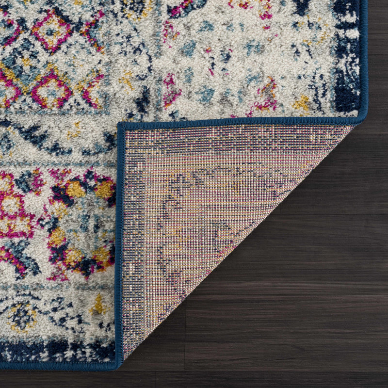 Gerthie Oriental Indoor Rug, Runner 2'7" x 7'3"