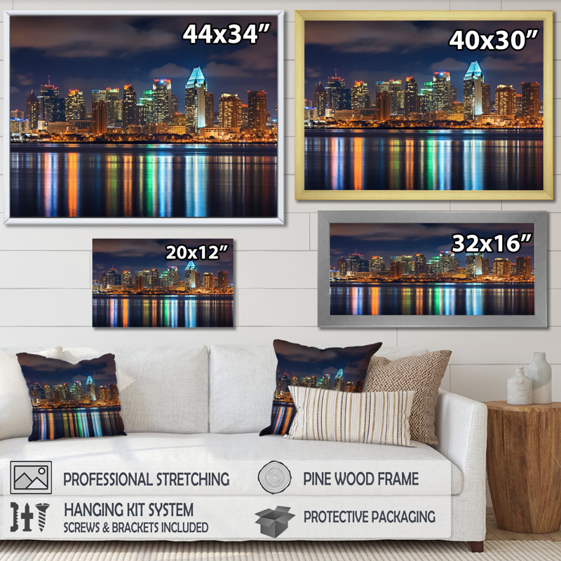 «Montreal Skyline At Night - California», art mural, Encadrement doré, H 12 po x l 20 po x P 1 po