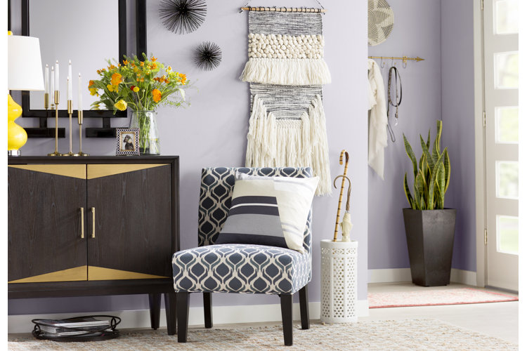 contemporary living room with accent chair