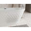 Baignoire autoportante 59 po en acrylique avec motif à losanges unique: forme ovale spacieuse, finition blanc brillant, débordement de chrome et bonde escamotable certifiée CUPC