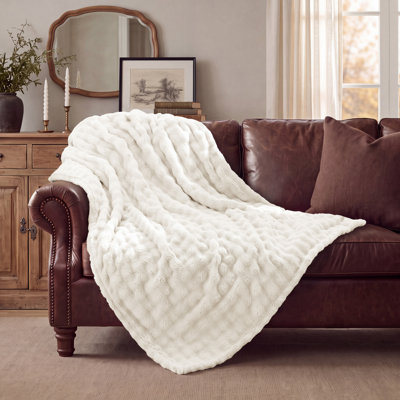 Bedsure 3D Bubble Blanket – GentleSoft Throw Blanket for Bed, Sofa & Room Decor – Luxury Soft Cozy Gift for All Seasons