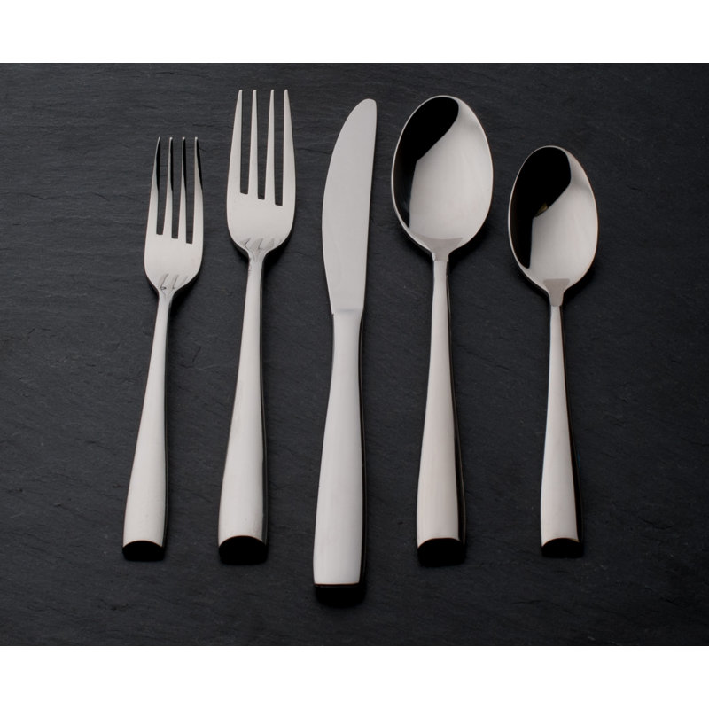 Couteau de table en coin