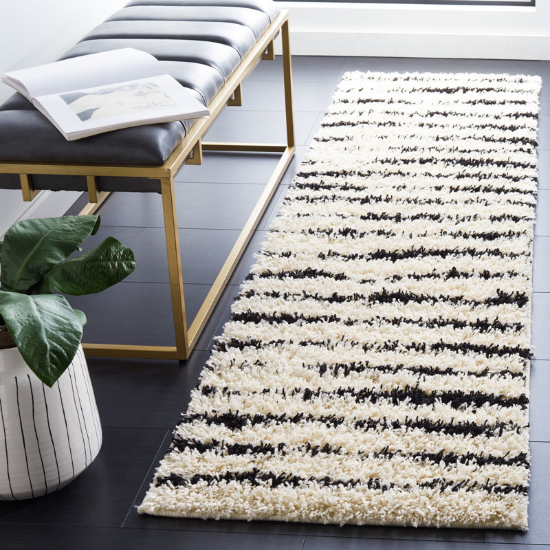 Tapis à poil long Venus 603 en ivoire / noir Venus, Tapis de couloir 2 pi 2 po x 8 pi