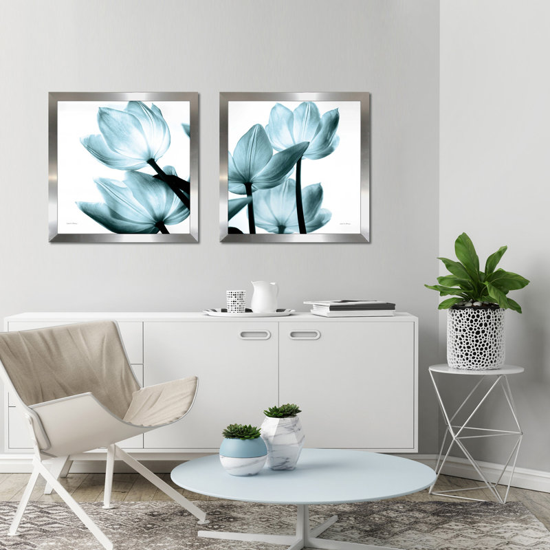 Motif de tulipes translucides II Sq Aqua Crop - impression, H 21,5 po x l 43 po x P 0,75 po, Encadrement argenté
