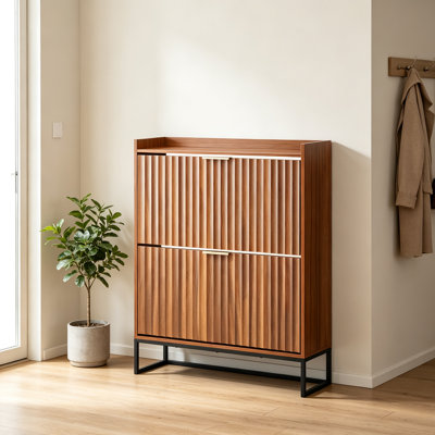 Armoire à chaussures autoportante cannelée avec dispositif anti-basculement, armoire de rangement pour chaussures d'entrée avec 2 tiroirs rabattables