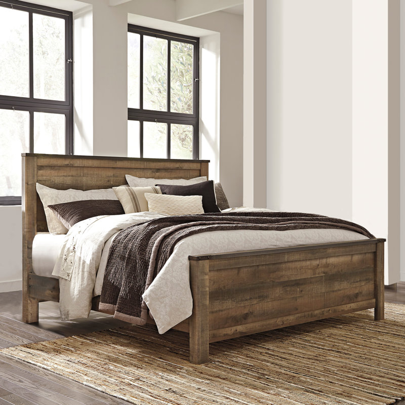 Juquana Panel Bed, King