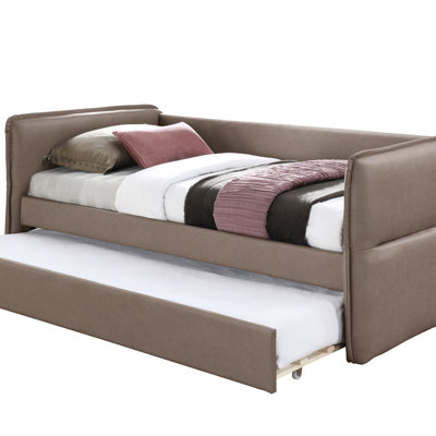 Daybed With A Trundle