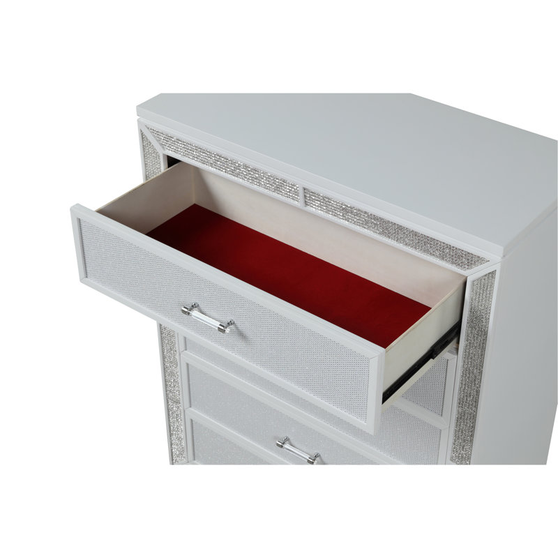 Commode en cristal faite de bois et finie en blanc