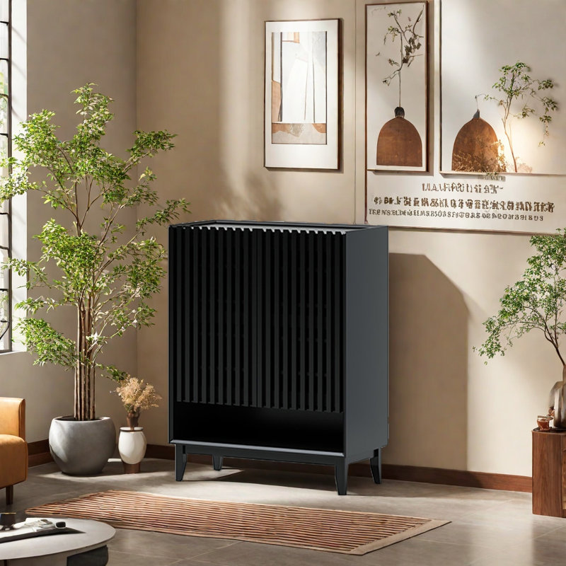 Echeverria, Black