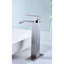 Robinet de lavabo pour salle de bain à poignée simple Waterfall Spout-118499472